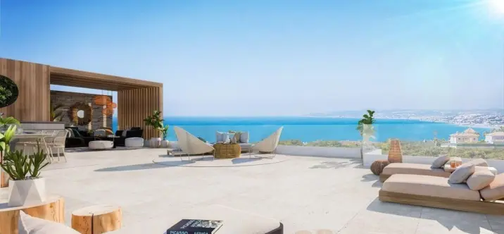 Venta de apartamento en planta media en Estepona 0