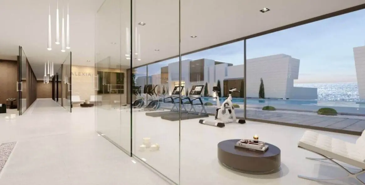 Sale of middle floor apartment in Estepona 10