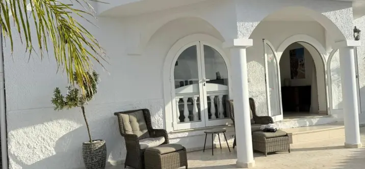 Sale of detached villa in La Capellania 2