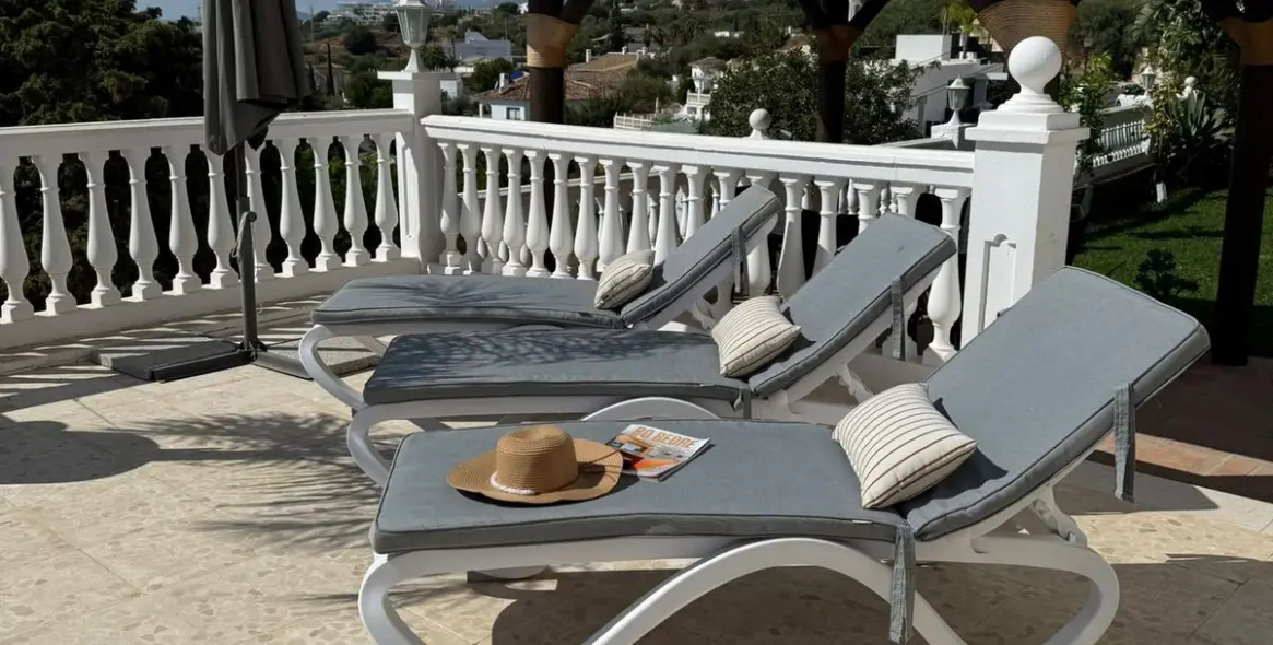 Sale of detached villa in La Capellania 20