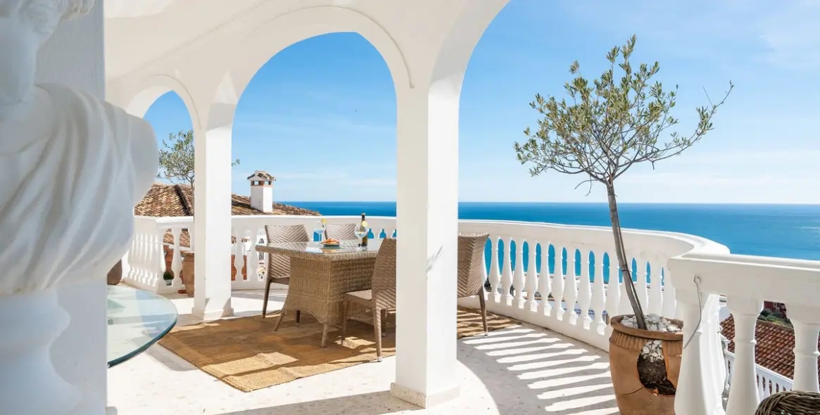 Продажа  отдельно стоящей виллы в La Capellania 3