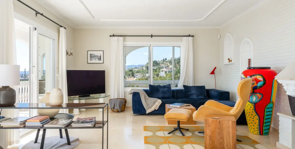 Продажа  отдельно стоящей виллы в La Capellania 6