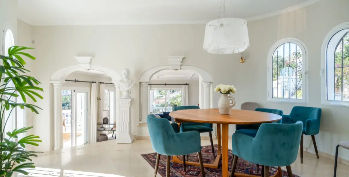 Продажа  отдельно стоящей виллы в La Capellania 11