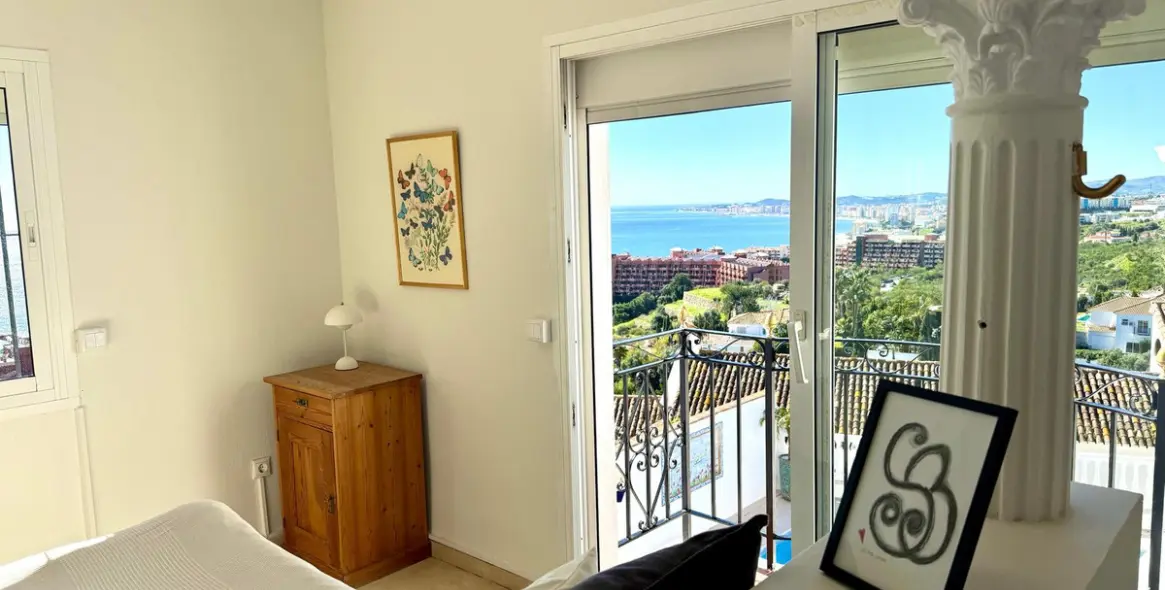 Продажа  отдельно стоящей виллы в La Capellania 13