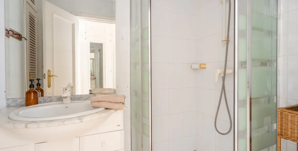 Продажа  отдельно стоящей виллы в La Capellania 21