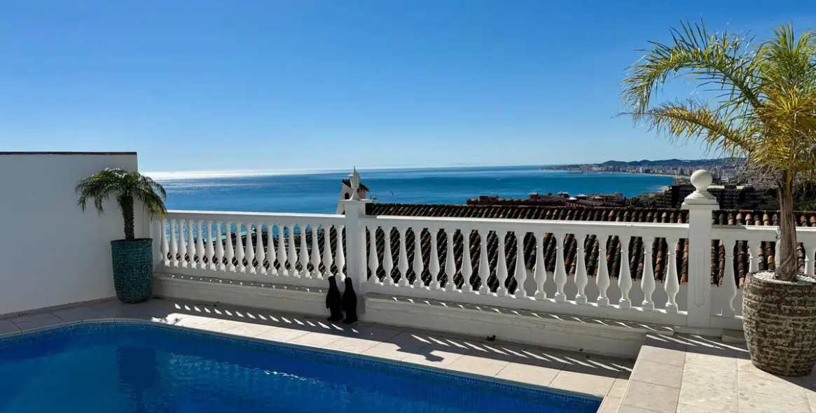 Продажа  отдельно стоящей виллы в La Capellania 34