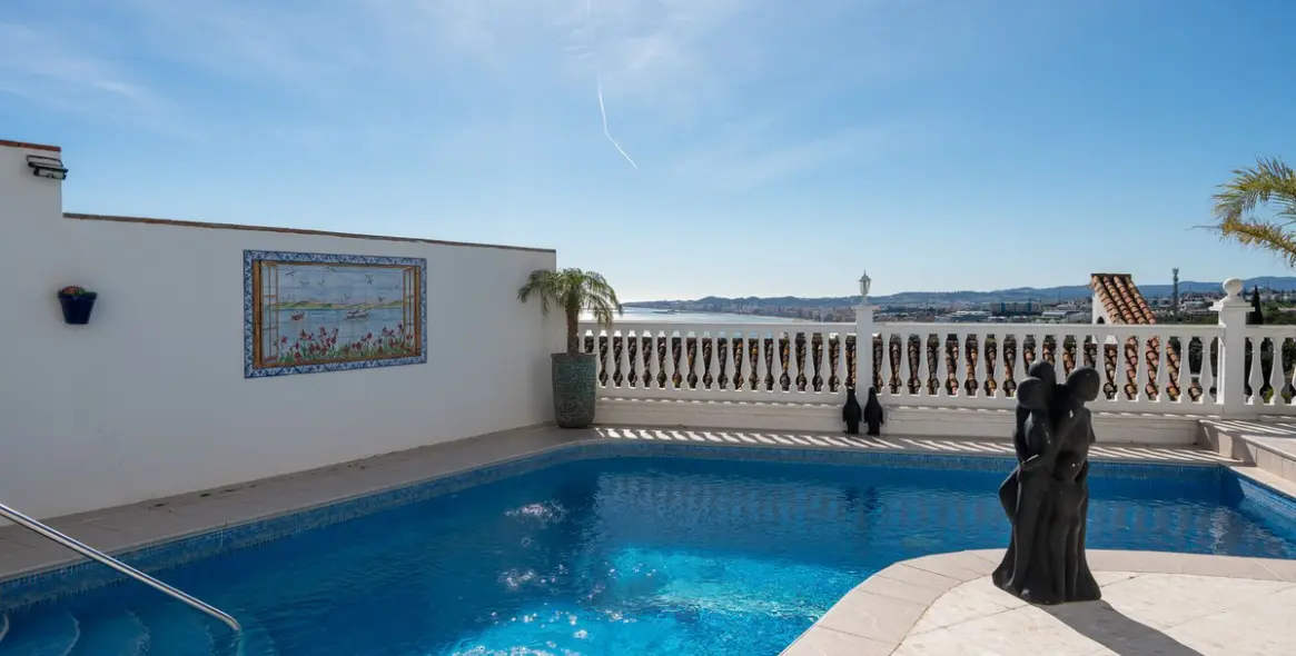 Продажа  отдельно стоящей виллы в La Capellania 35