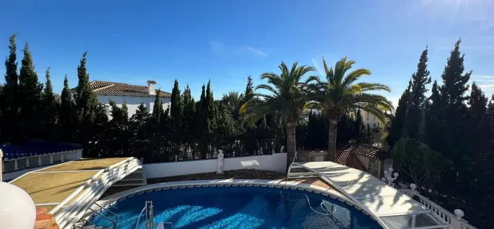 Sale of detached villa in Marbesa 1