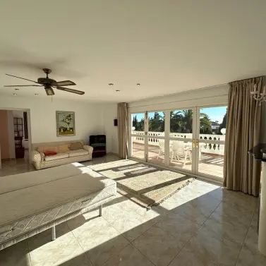 Sale of detached villa in Marbesa