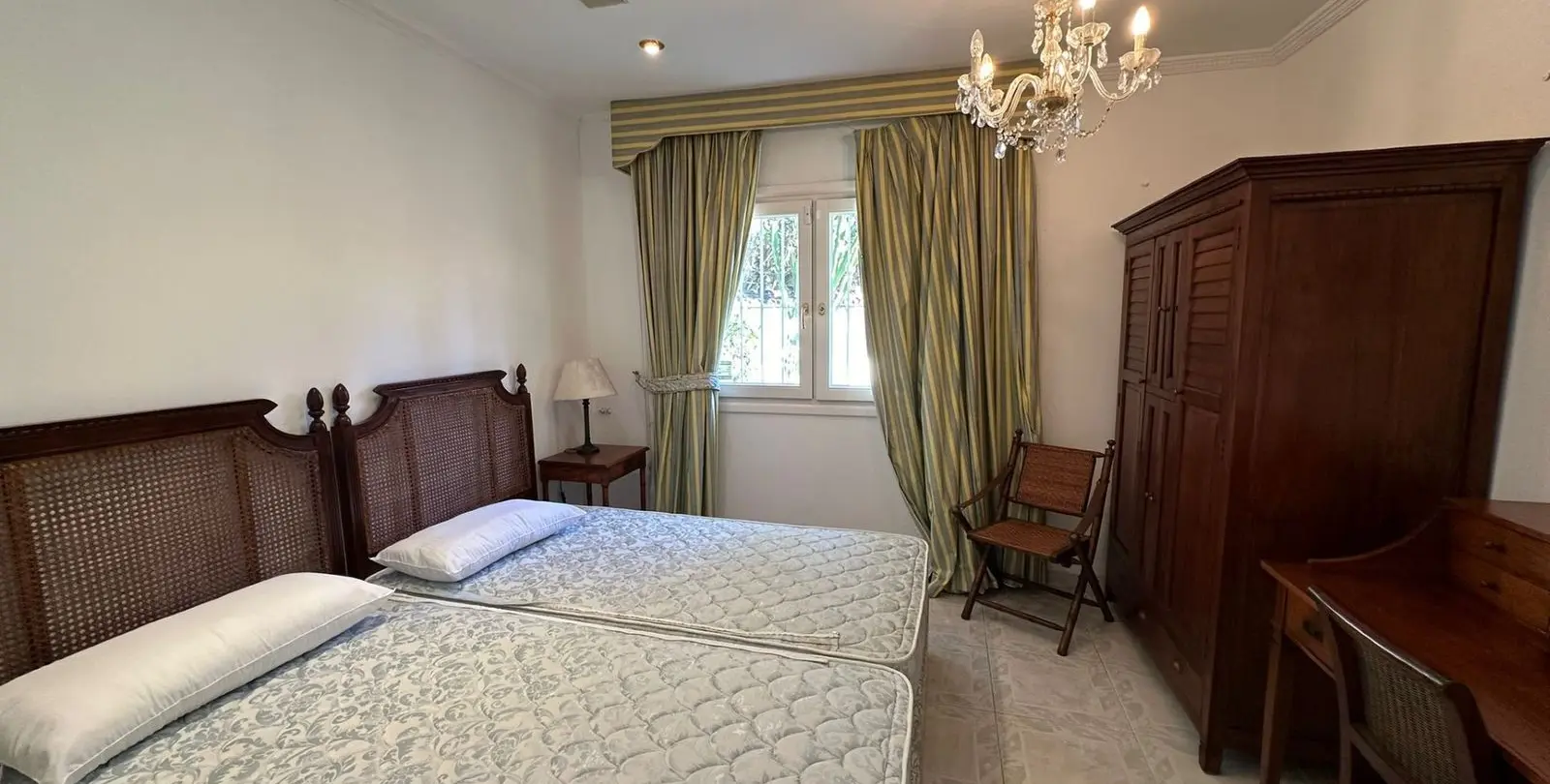 Sale of detached villa in Marbesa 28