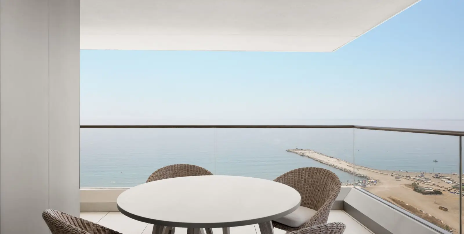 Sale of middle floor apartment in Málaga Centro 22