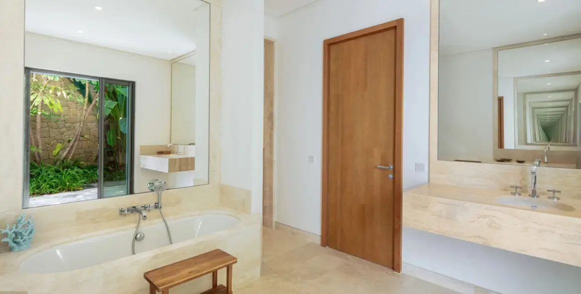 Venta de villa independiente en Casares 11