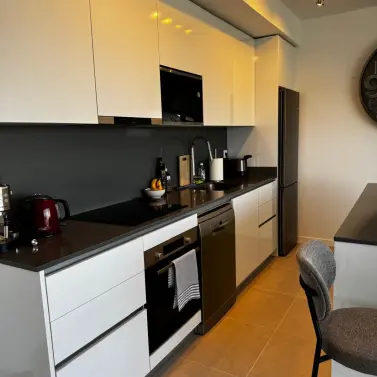 Долгосрочная аренда апартаментов на среднем этаже в Estepona