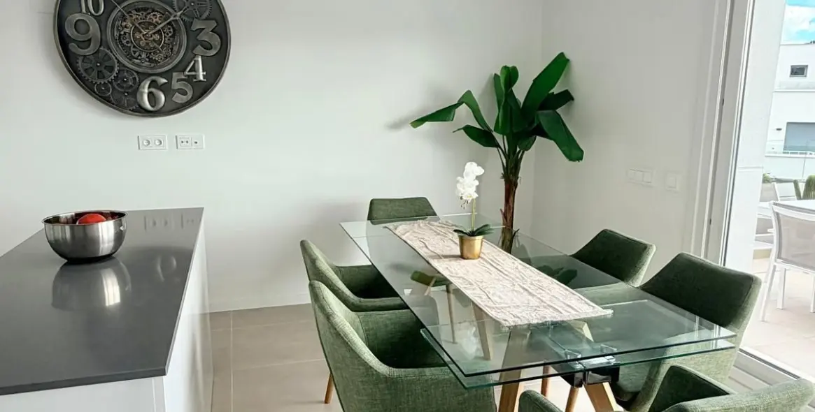 Краткосрочная аренда апартаментов на среднем этаже в Estepona 31