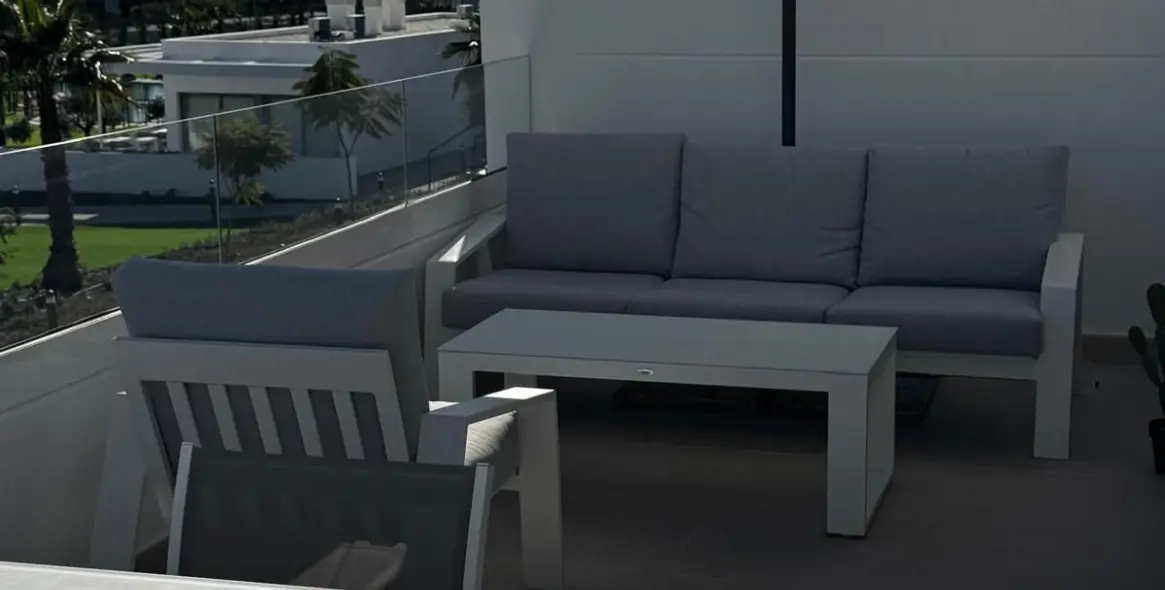 Краткосрочная аренда апартаментов на среднем этаже в Estepona 36