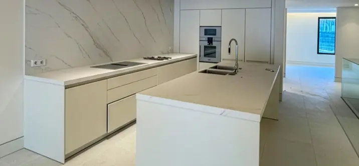 Venta de apartamento en planta baja en Marbella 2