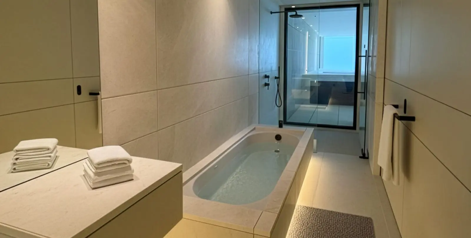 Sale of ground floor apartment in The Golden Mile 7