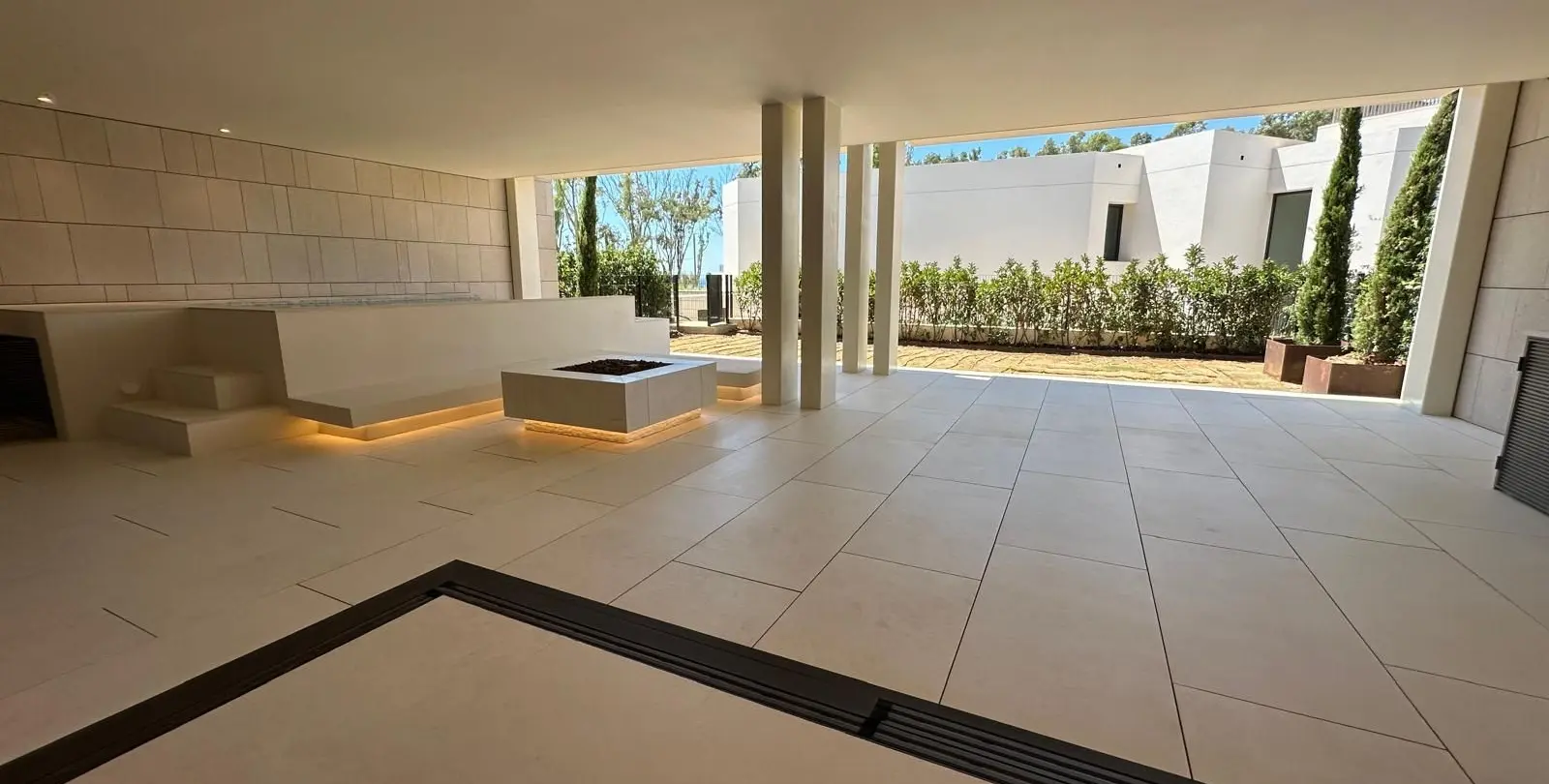 Sale of ground floor apartment in The Golden Mile 29
