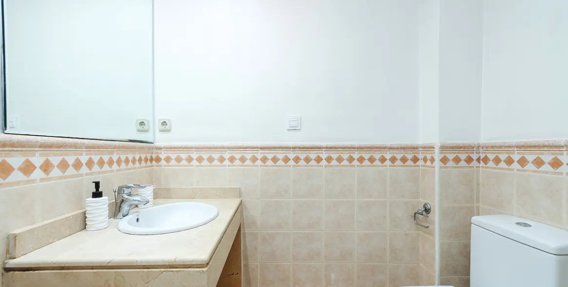 Долгосрочная аренда апартаментов на первом этаже в The Golden Mile 20