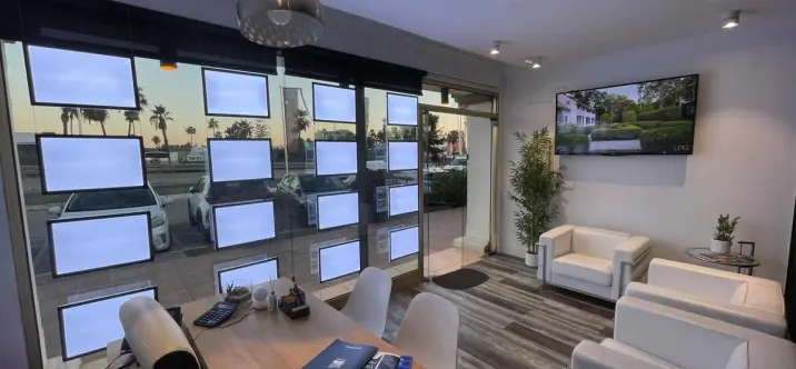 Long-term rent of office in Cancelada 1