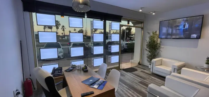 Long-term rent of office in Cancelada 2