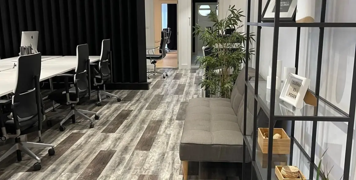 Alquiler a largo plazo de oficina en Cancelada 14