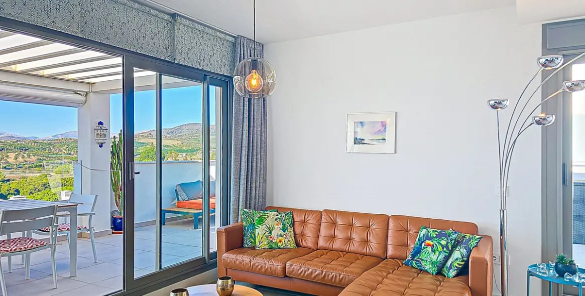 Venta de ático en Caleta de Vélez 11