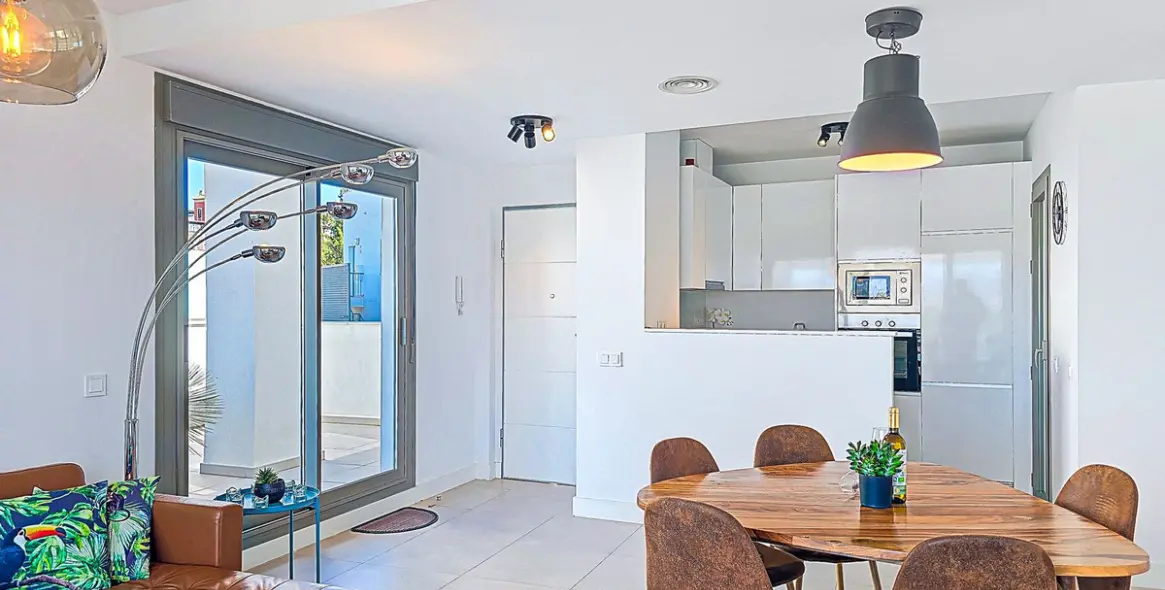 Venta de ático en Caleta de Vélez 12