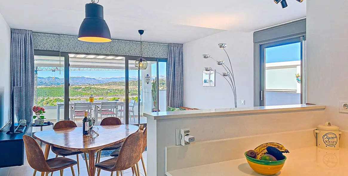 Venta de ático en Caleta de Vélez 15