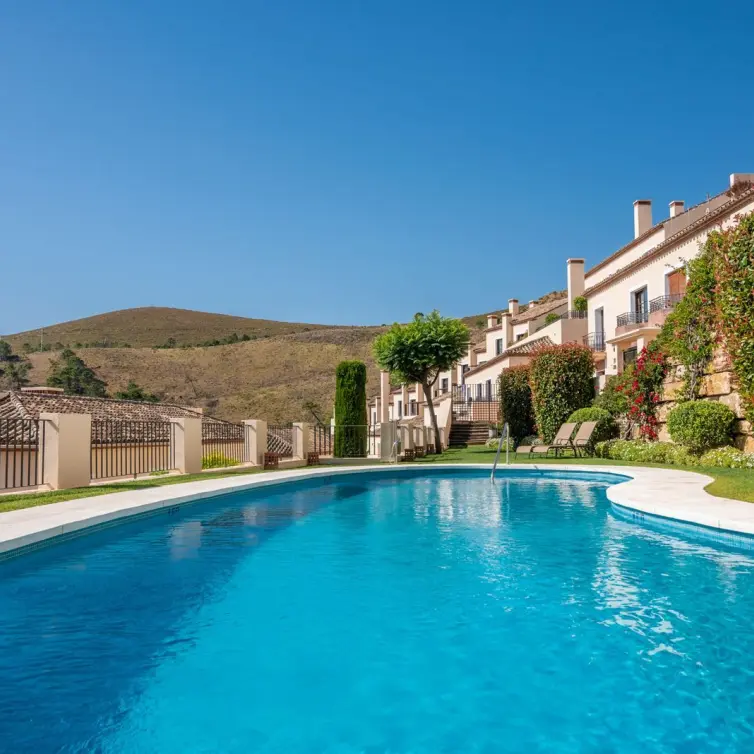 Sale of townhouse in Benahavís