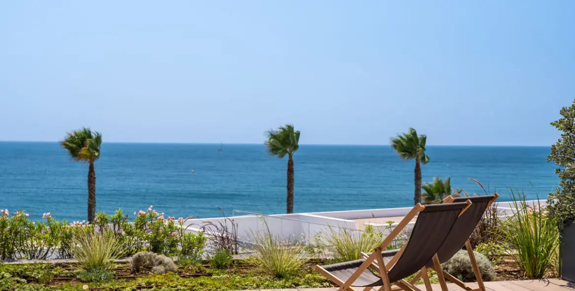 Venta de apartamento en planta baja en Estepona 2