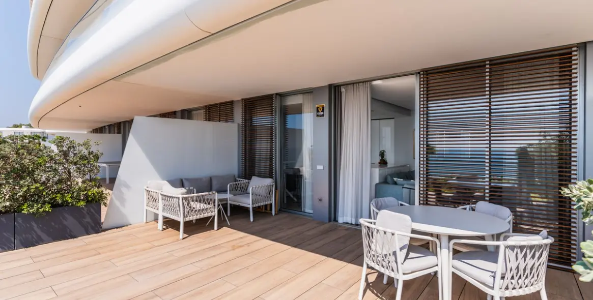 Venta de apartamento en planta baja en Estepona 3