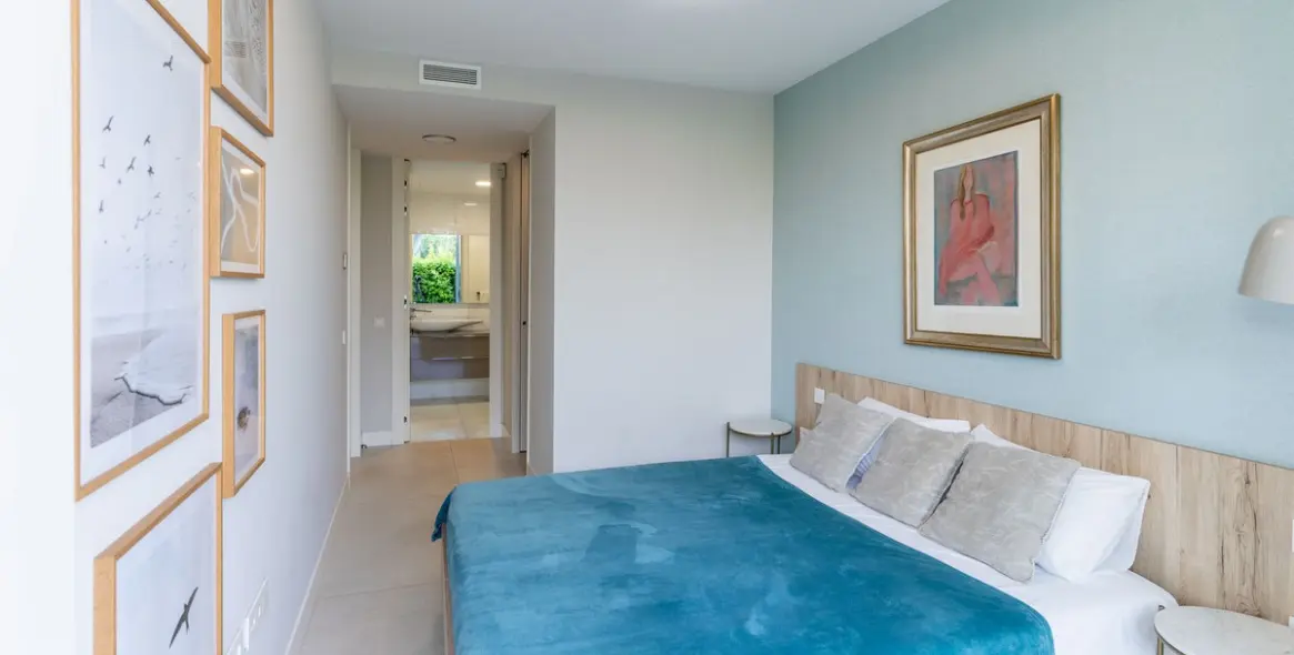 Sale of ground floor apartment in Estepona 14