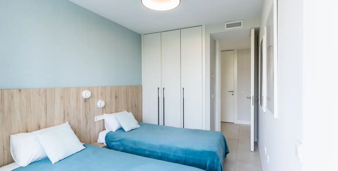 Sale of ground floor apartment in Estepona 16