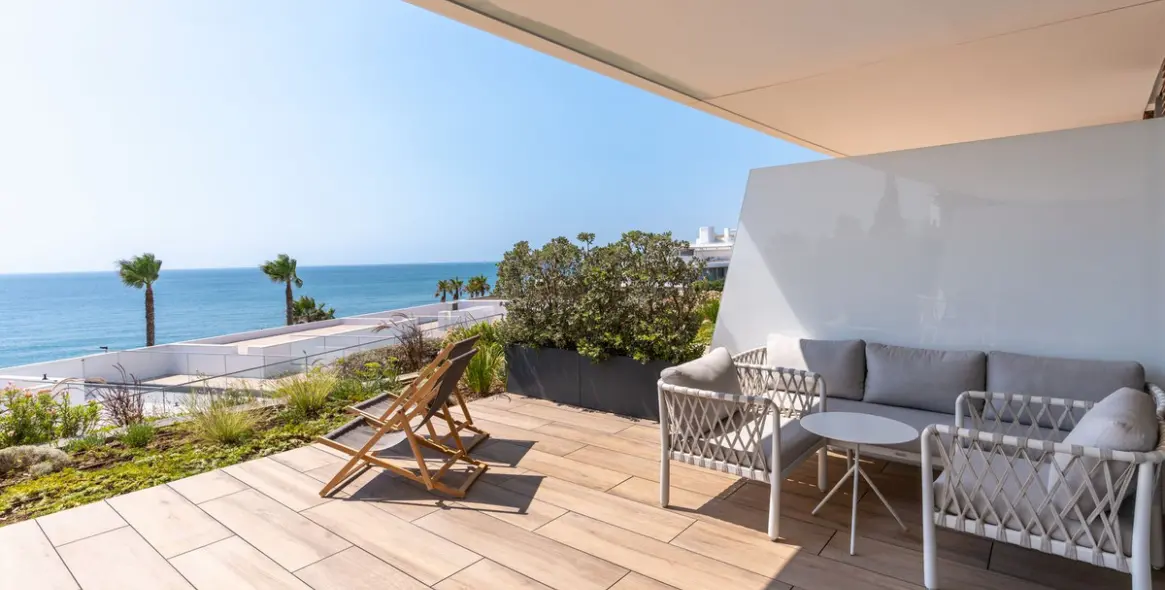 Sale of ground floor apartment in Estepona 21