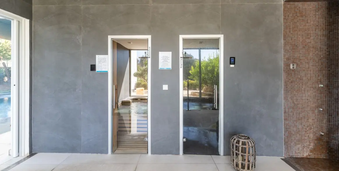 Sale of ground floor apartment in Estepona 36