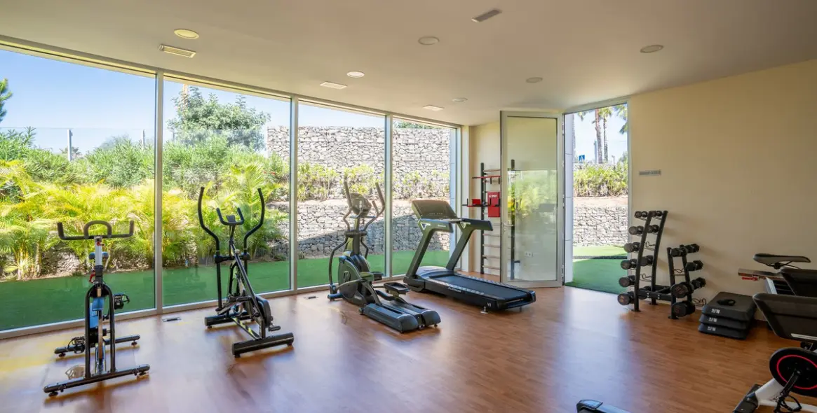 Sale of ground floor apartment in Estepona 37