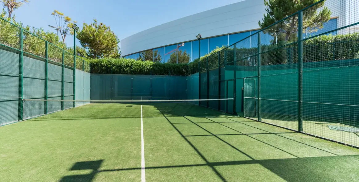 Sale of ground floor apartment in Estepona 40