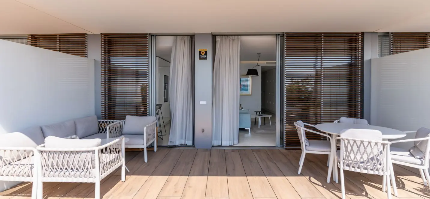 Venta de apartamento en planta baja en Estepona 3