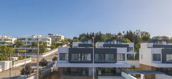 Venta de casa pareada en Estepona 0