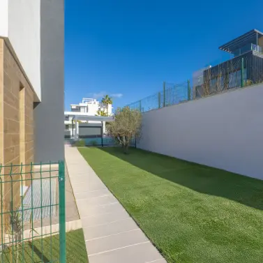 Долгосрочная аренда дома на две семьи в Estepona