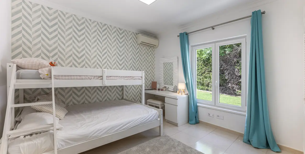 Продажа  отдельно стоящей виллы в Sotogrande 10