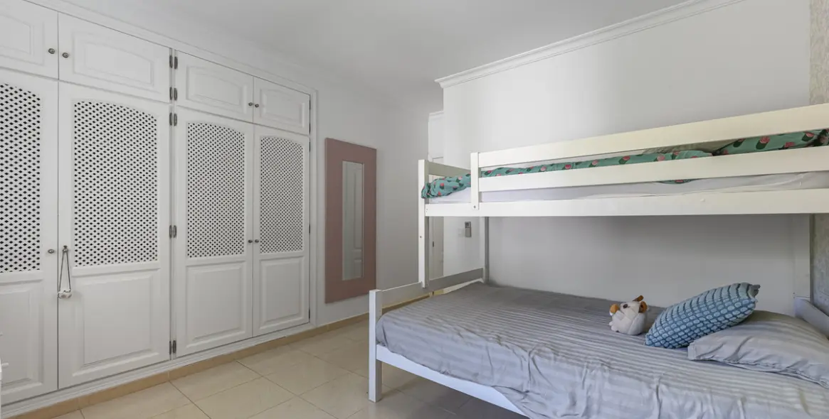 Продажа  отдельно стоящей виллы в Sotogrande 15