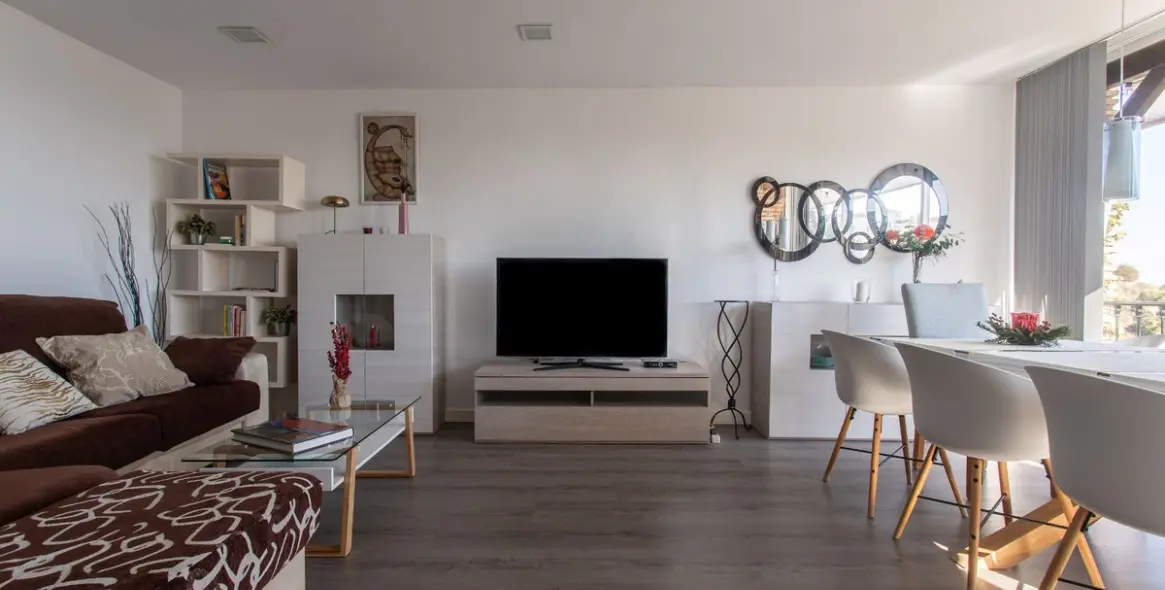 Долгосрочная аренда апартаментов на среднем этаже в Calahonda 4