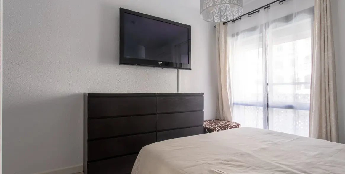 Долгосрочная аренда апартаментов на среднем этаже в Calahonda 11