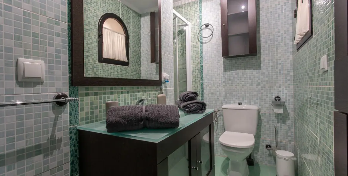 Долгосрочная аренда апартаментов на среднем этаже в Calahonda 15