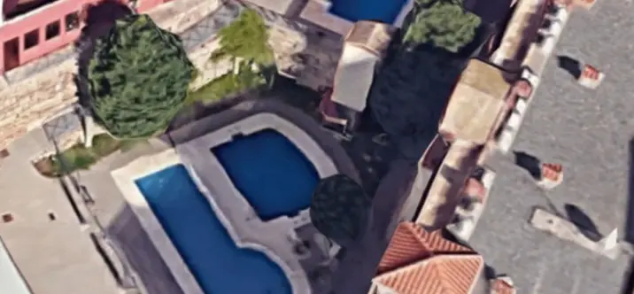 Venta de local comercial en La Alcaidesa 0