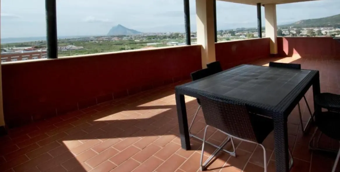 Venta de local comercial en La Alcaidesa 2