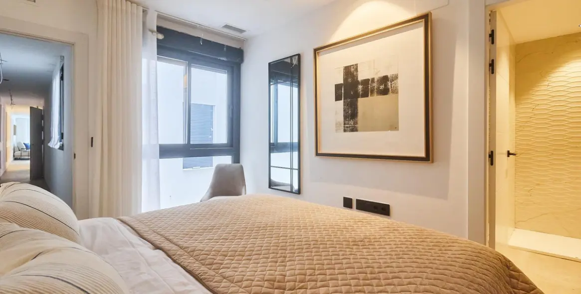 Sale of middle floor apartment in Fuengirola 2