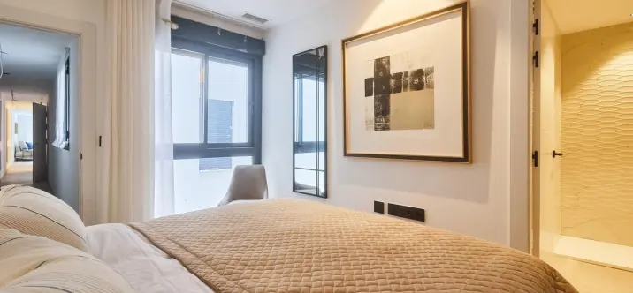 Sale of middle floor apartment in Fuengirola 1